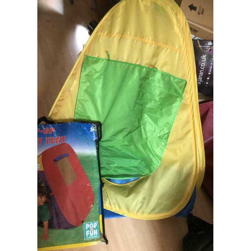 2 pop up kids play tent 1 x red and 1 x yellow