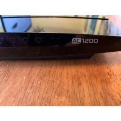 Quality Wireless Broadband Router