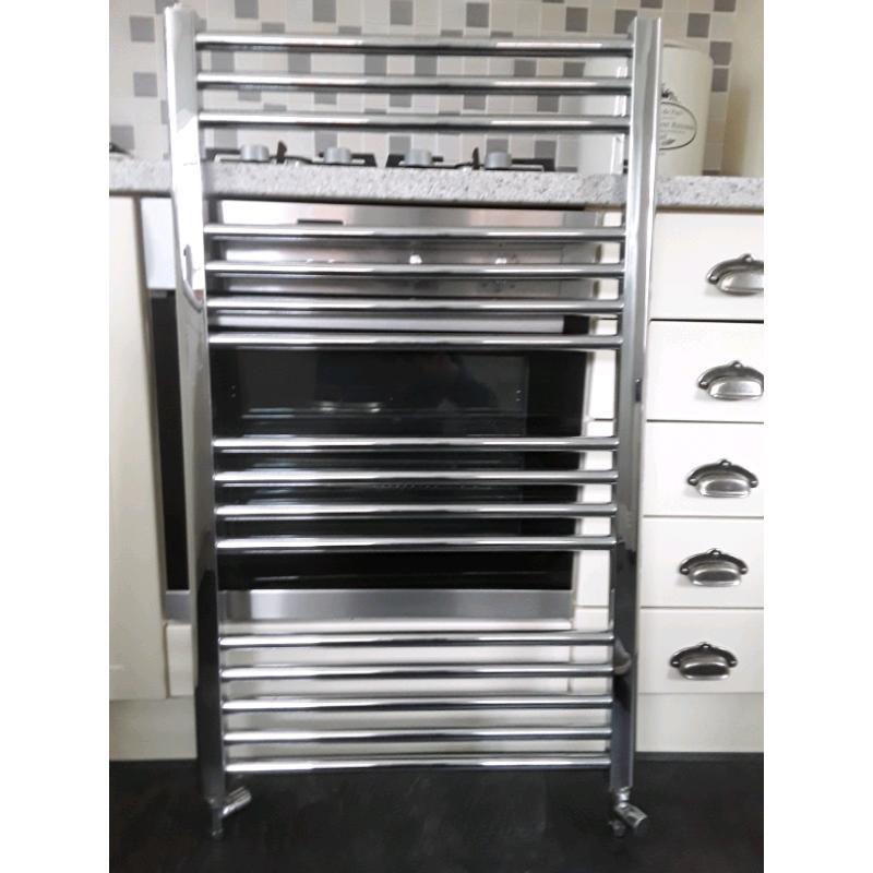 Towel rail