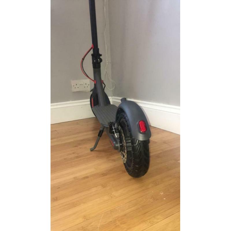 Electric scooter