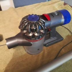 Dyson V8 Animal Handheld Cordless Vacuum Cleaner