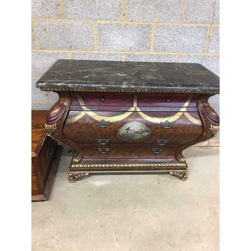 Chest of drawers