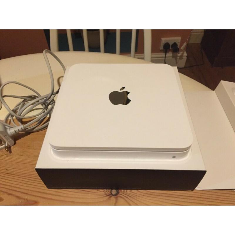 Apple Airport Extreme Router and Apple 1TB Time Capsule Ext. Network Drive