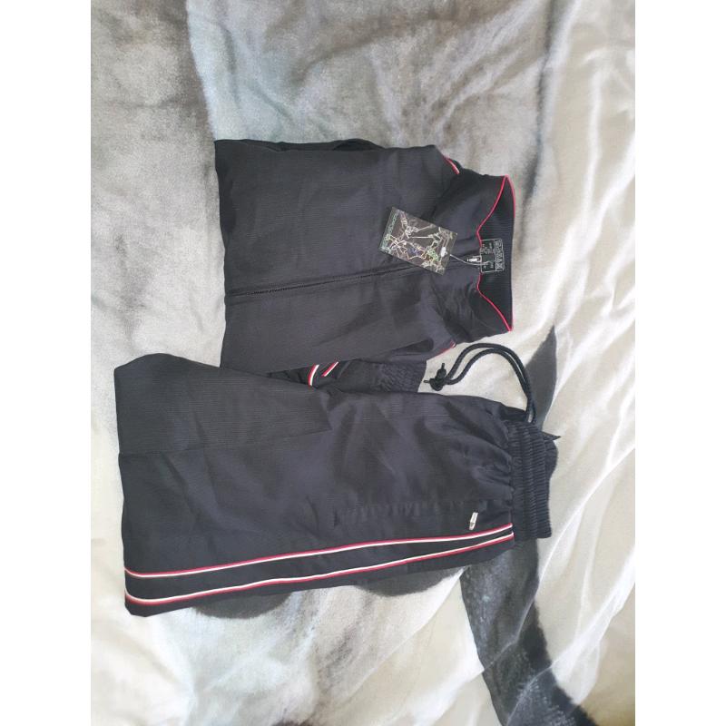 Kids tracksuits Age 7-8 zip pockets