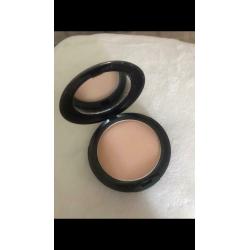 Brand new in wrapper Mac foundation powder