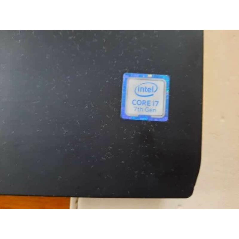 Alienware 17 R4 Gaming Laptop in box i7-7700HQ/16GB ram/120GB SSD+1TB HDD/GTX1070 8GB