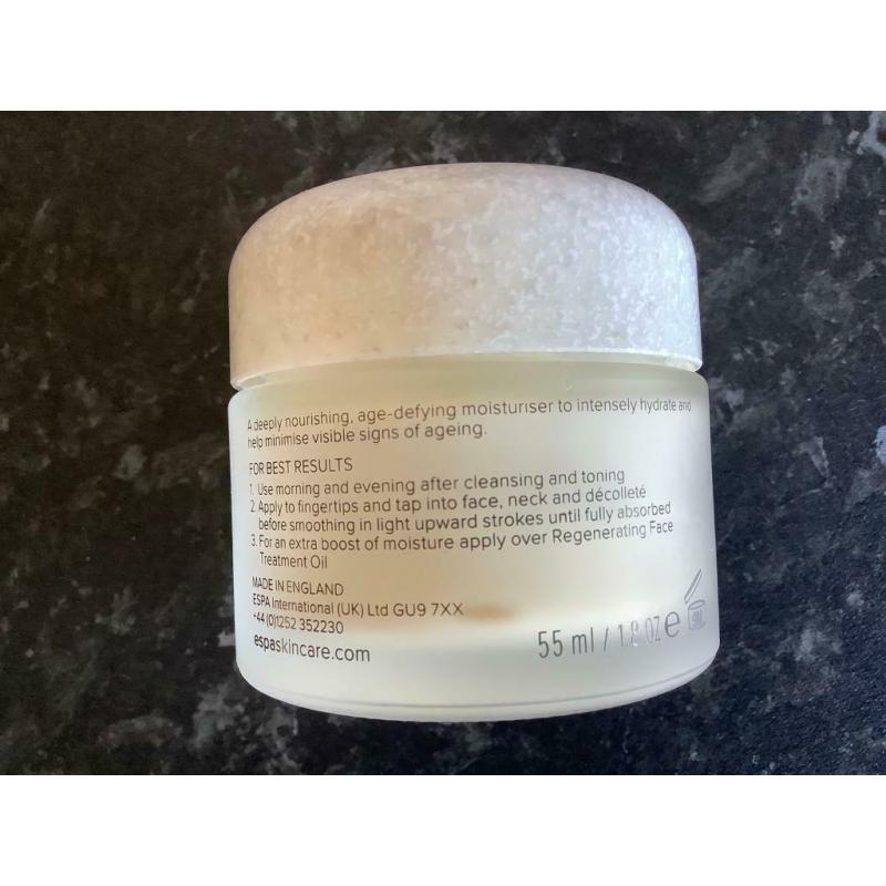ESPA Regenerating Moisture Complex Facial Cream.