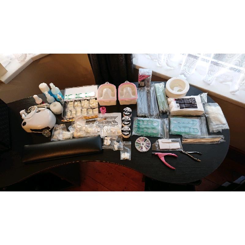 Nail bar and Nail accessories