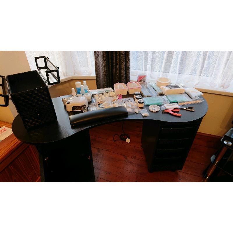Nail bar and Nail accessories