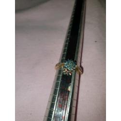 9ct gold diamond and emerald ring