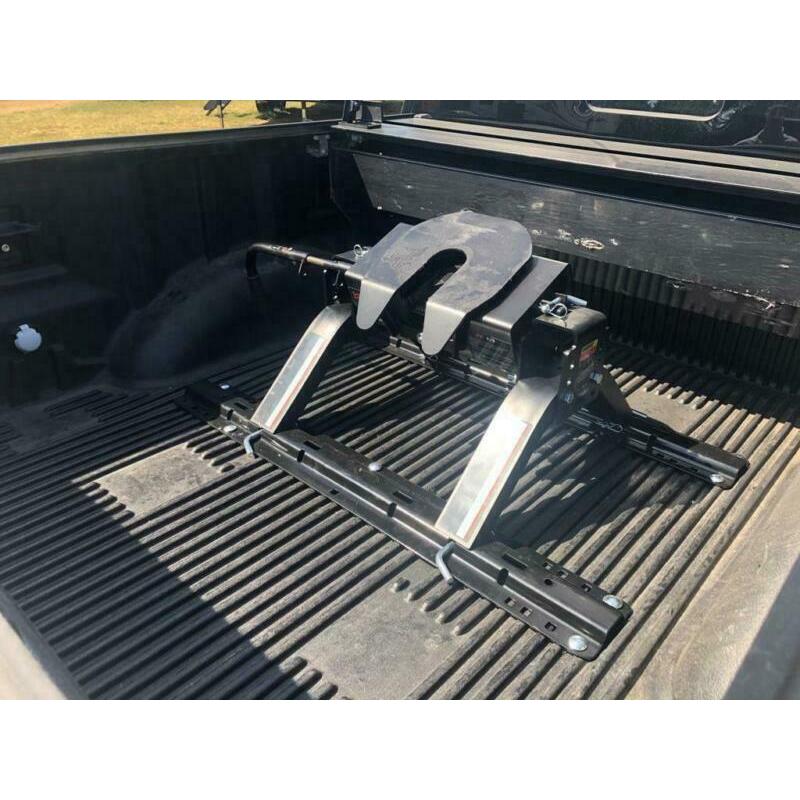 5th Wheel Trailer Hitches ? Professionally Installed