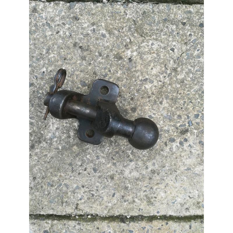 Witter ball and pin tow hitch