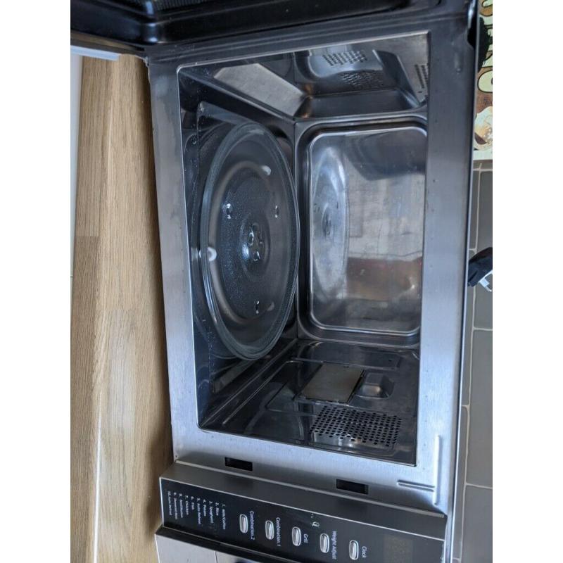 Morphy Richards - Microwave oven 900w