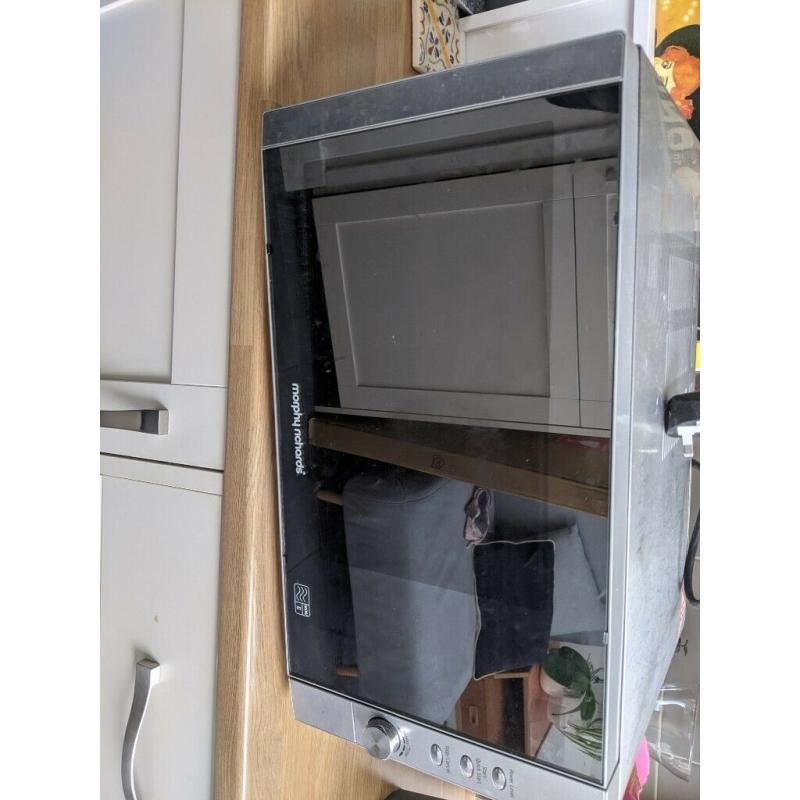 Morphy Richards - Microwave oven 900w