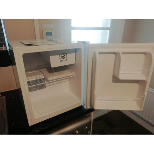 Mini Tabletop Fridge