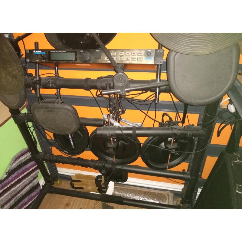 Alesis DM5 electric drum kit