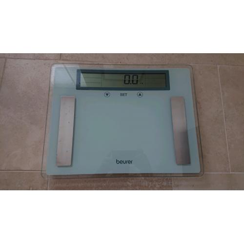 Beurer BG51 XXL Glass body weight analysis scale