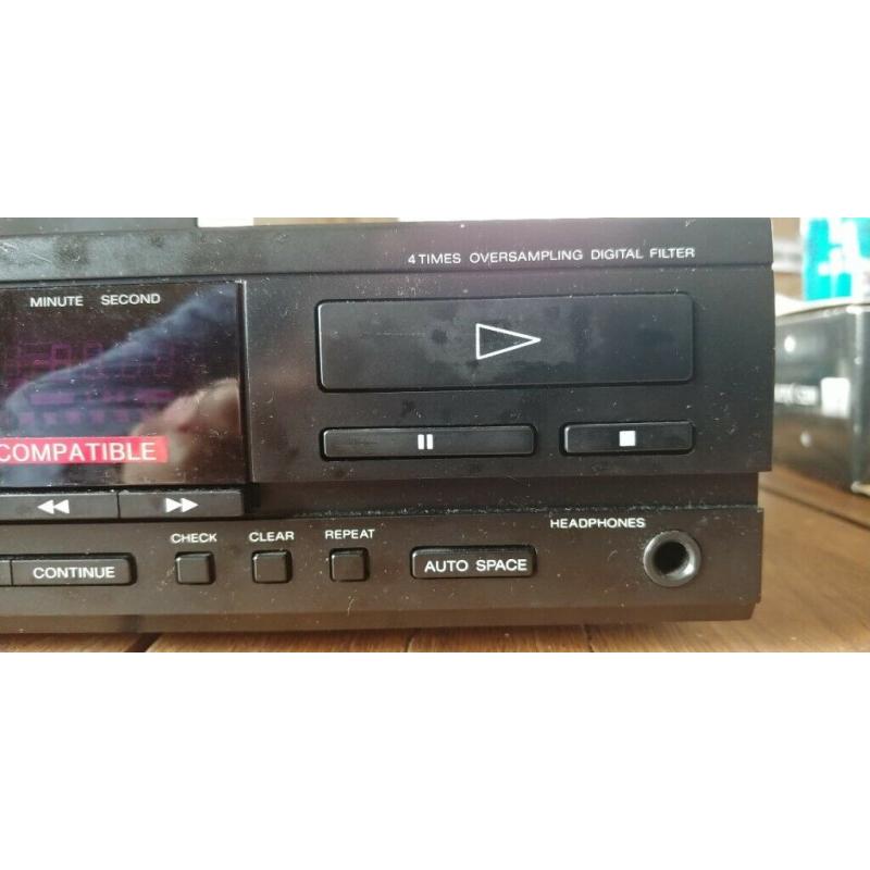 CD player Sony M55