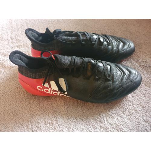 Adidas football boots size 9