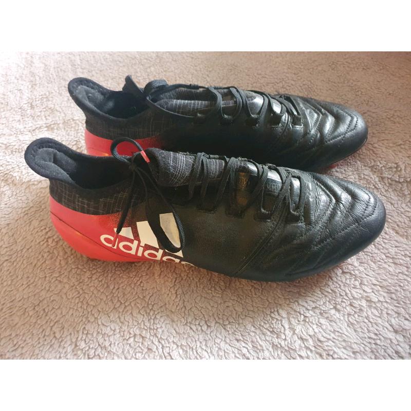 Adidas football boots size 9