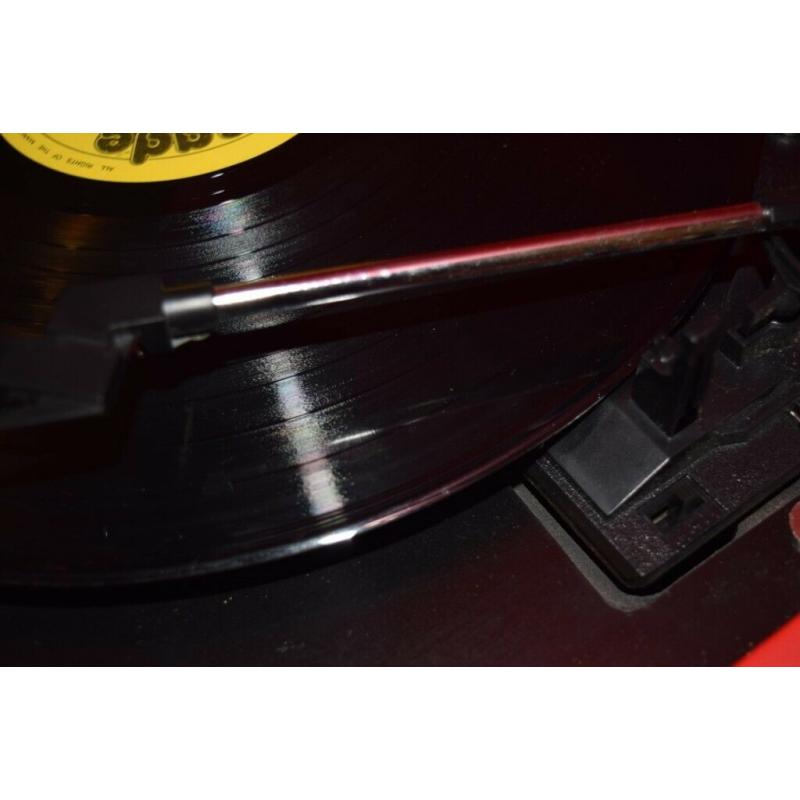 3 SPEED RECORD PLAYER/RADIO/USB/SD/BUILTIN SPEAKER/POWER ADAPTER/R/ANTENNA