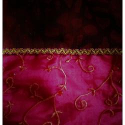 NEW SET 3 FESTIVE CHRISTMAS STOCKINGS Plus CHRISTMAS TREE SKIRT Red Gold Satin Embroidery Bead Braid