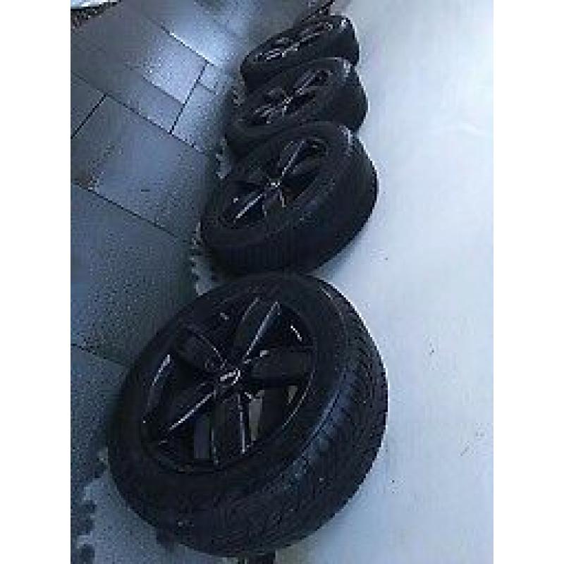 Black Alloy Wheels with Winter Tyres for Mini Countryman F60 2017- 225/55R17 97H