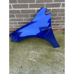 ORIGINAL VW GOLF R PASSENGER SIDE COMPLETE WING