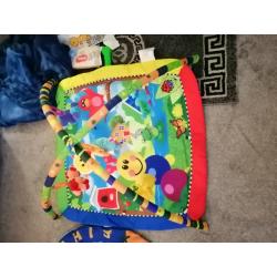 Baby play gym x2 bases