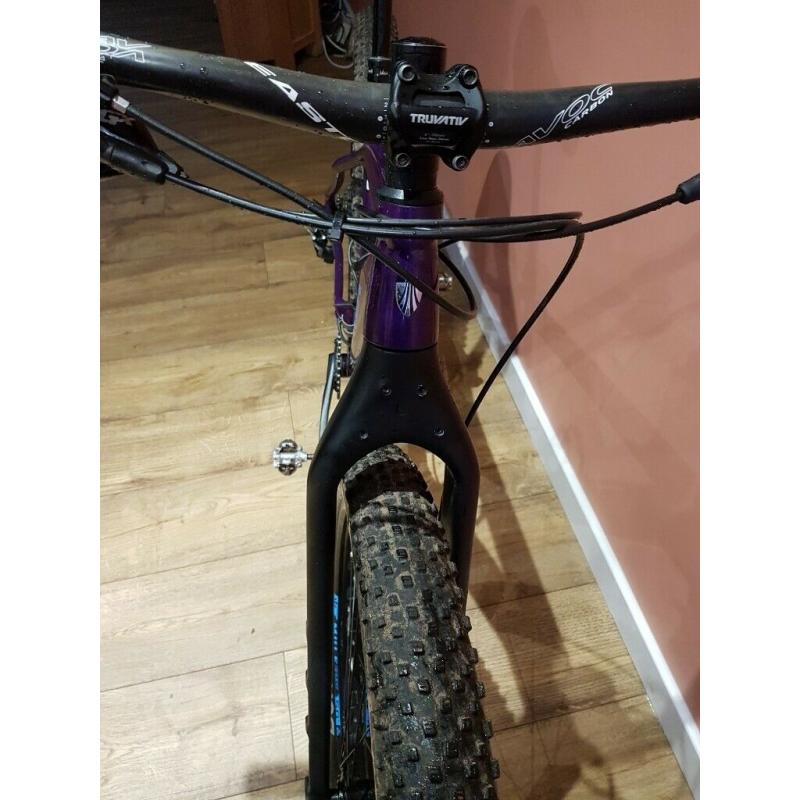 Trek stache 7. Medium frame fitted with 1120 carbon fork and rack