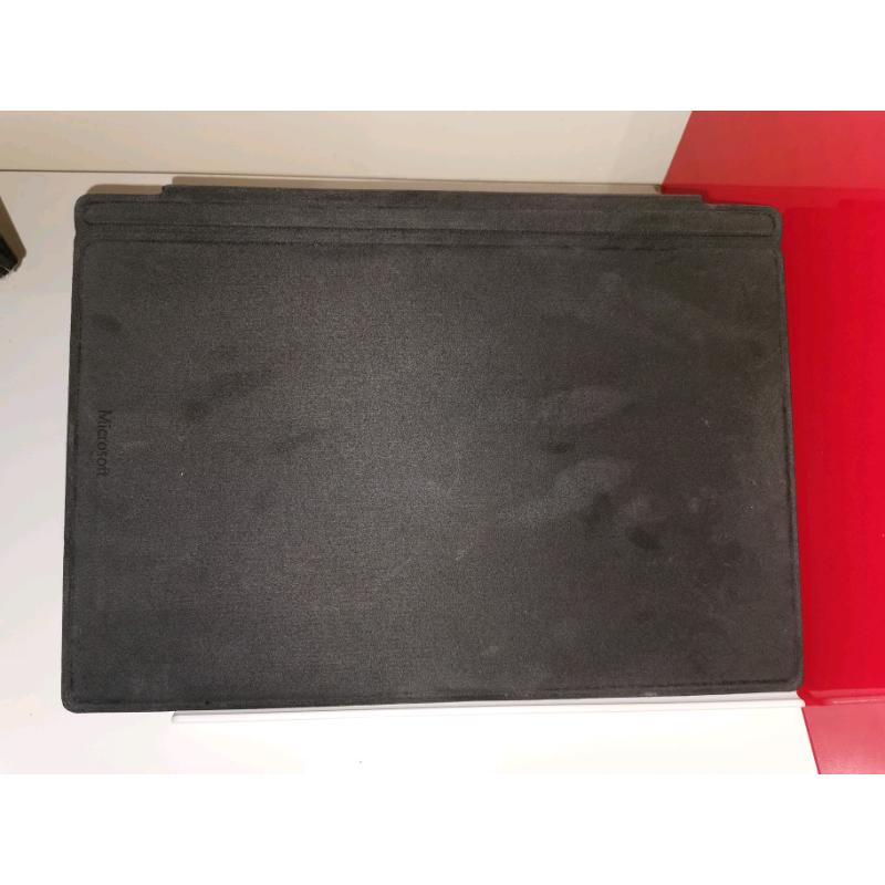 Microsoft surface pro keyboard cover