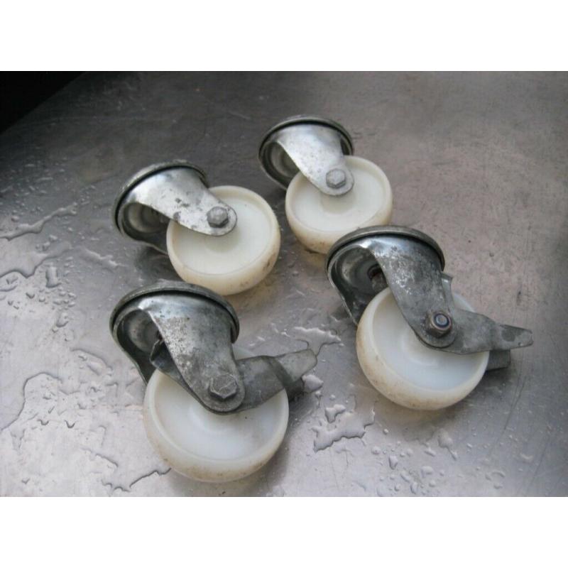 Catering faster fridge/ freezer set of castors for foster fridge.