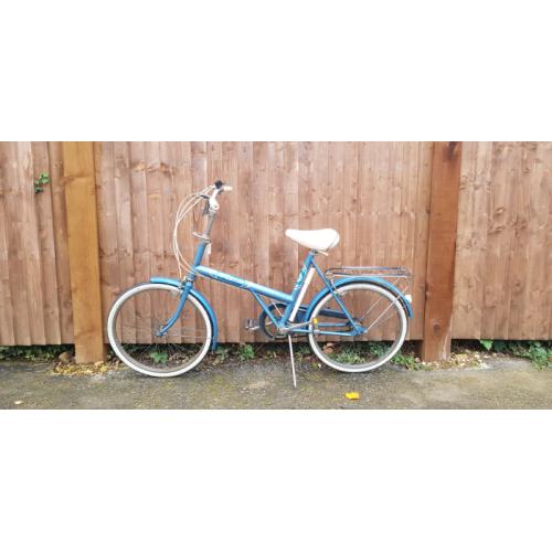 Vintage Raleigh Nova girls bicycle
