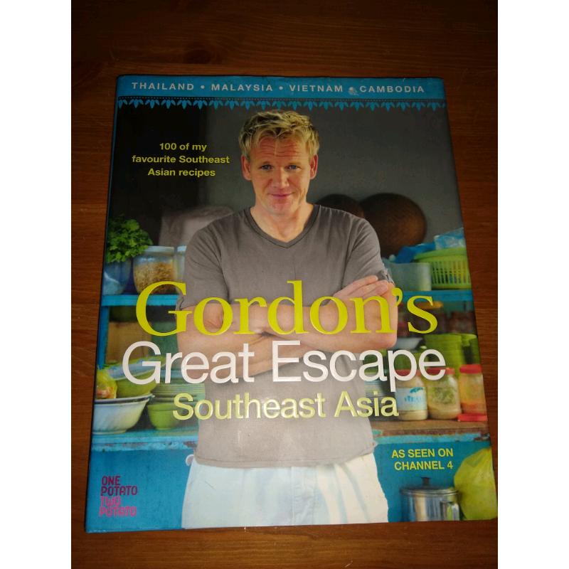 *NEW* Celebrity recipe book bundle
