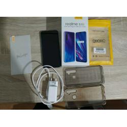 Oppo realme 5 pro with accessories