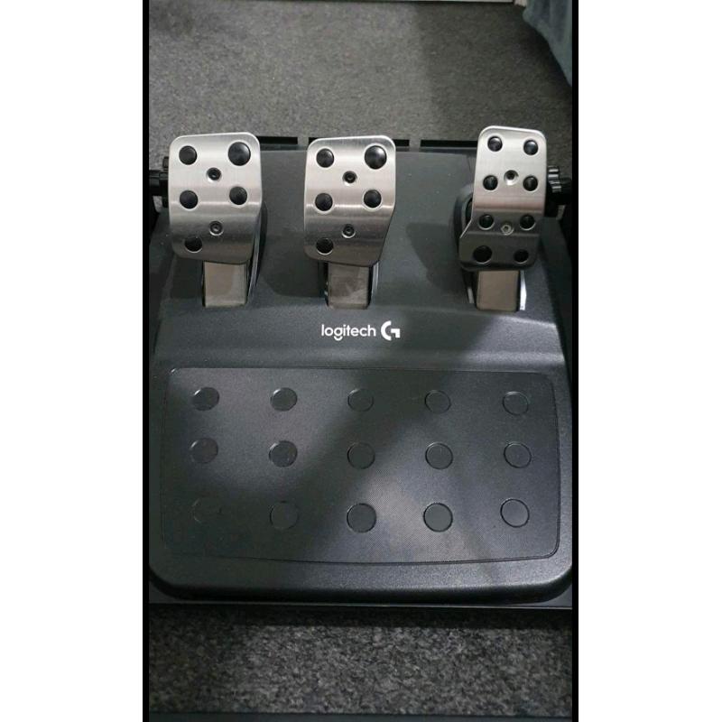 Logitech G920 Wheel and stand