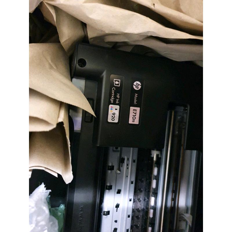 HP Printer Plus 6500A like NEW .