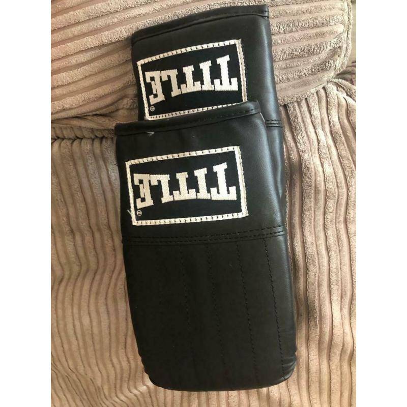 Title boxing mitts S/M quick sale
