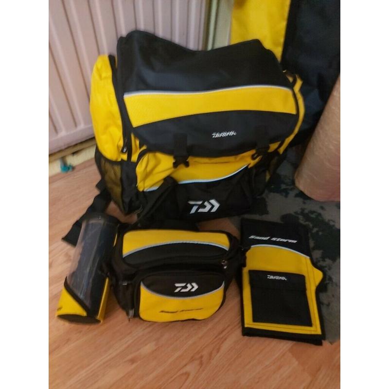 Daiwa sandstorm full luggage set