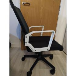 Desk/Office Chair - Black/White **SOLD**