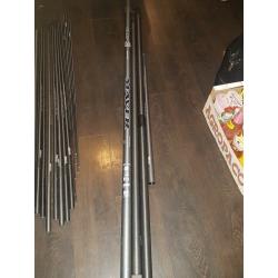 Maver carp elite 3 16m pole with a massie spares package