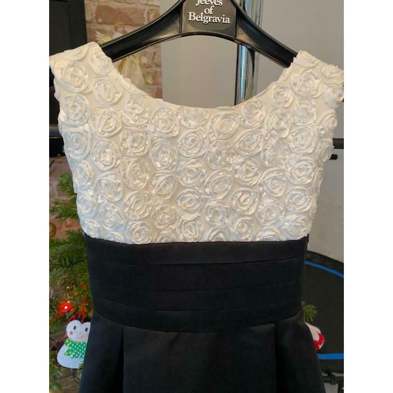 Christmas dress by designer Jayne Copeland age 8 years (NEW with no tag)RRP ?55