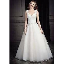 Brand new Designer Wedding dress - Kenneth Winston Ella Rose size-14