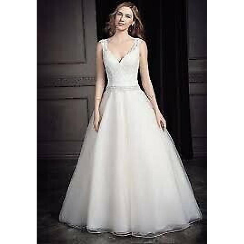 Brand new Designer Wedding dress - Kenneth Winston Ella Rose size-14