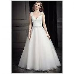Brand new Designer Wedding dress - Kenneth Winston Ella Rose size-14