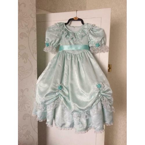 Traditional Bridesmaid/Party Dress 4 - 7 year old