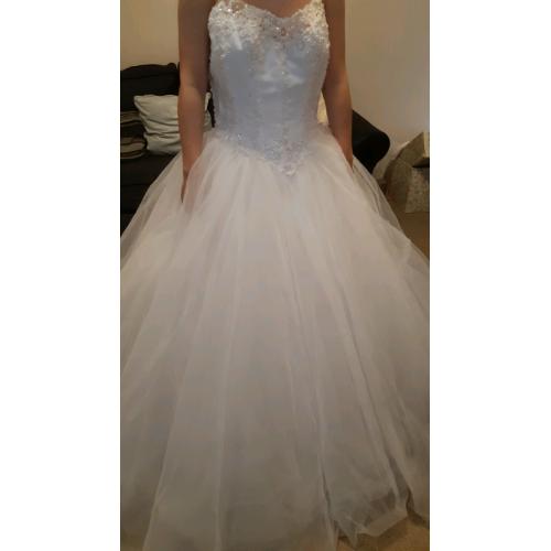 Wedding dress