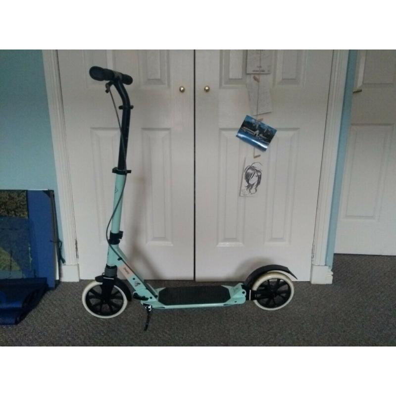 Decathlon Town7 XL Adult Scooter