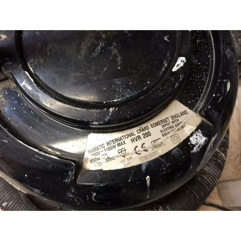Henry hoover vacuum cleaner working