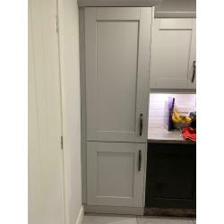 Normende Integrated fridge freezer